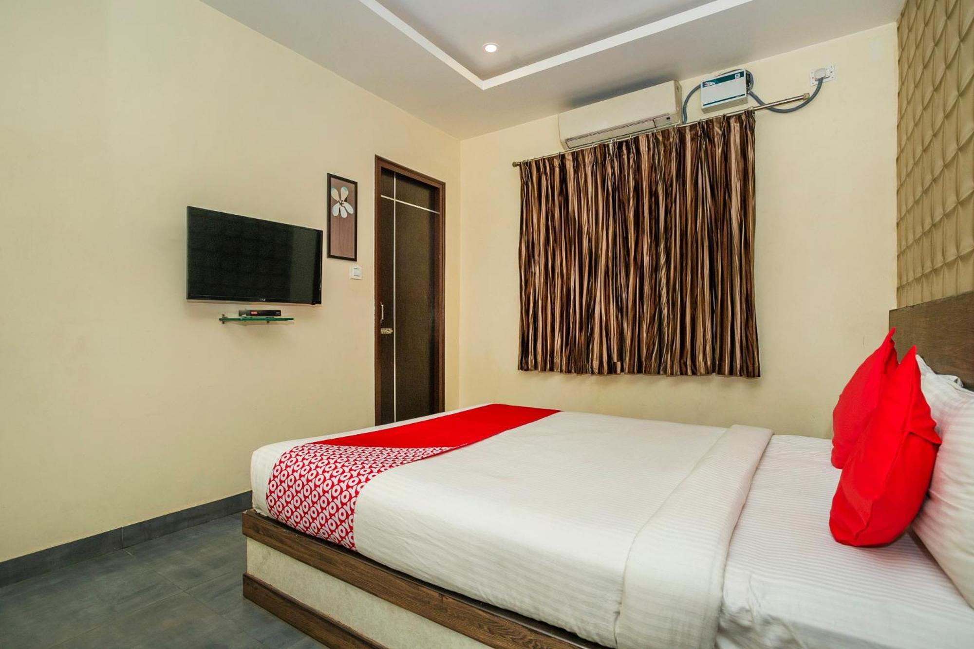 Super Collection O Indian Suites Near Sitara Restaurant Бангалор Экстерьер фото